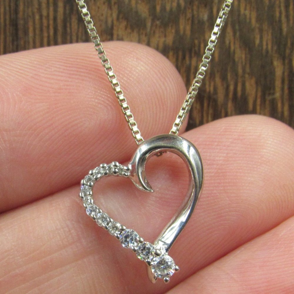 18" Sterling Cubic Zirconia Heart Love Necklace - Picture 1 of 6